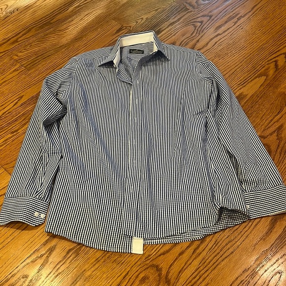 James Fashion Men’s Blue Checkered Button Down - Picture 1 of 6